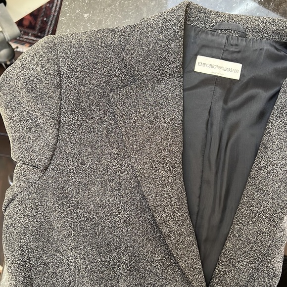 Woman’s Emporio Armani blazer - Picture 2 of 4